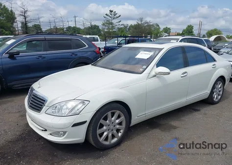 2008 Mercedes-Benz S 550 4Matic из США, поврежденный, VIN WDDNG86X58A221688
